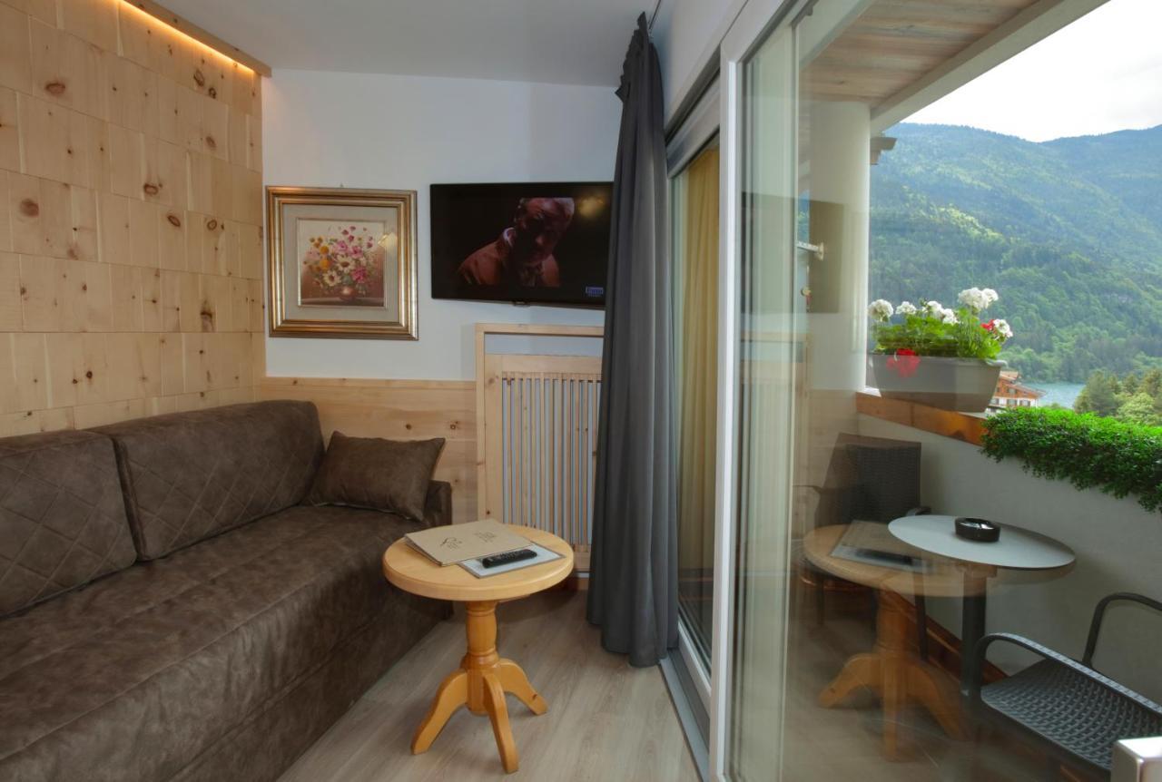 Alexander Alpine Wellness Dolomites Hotel Molveno