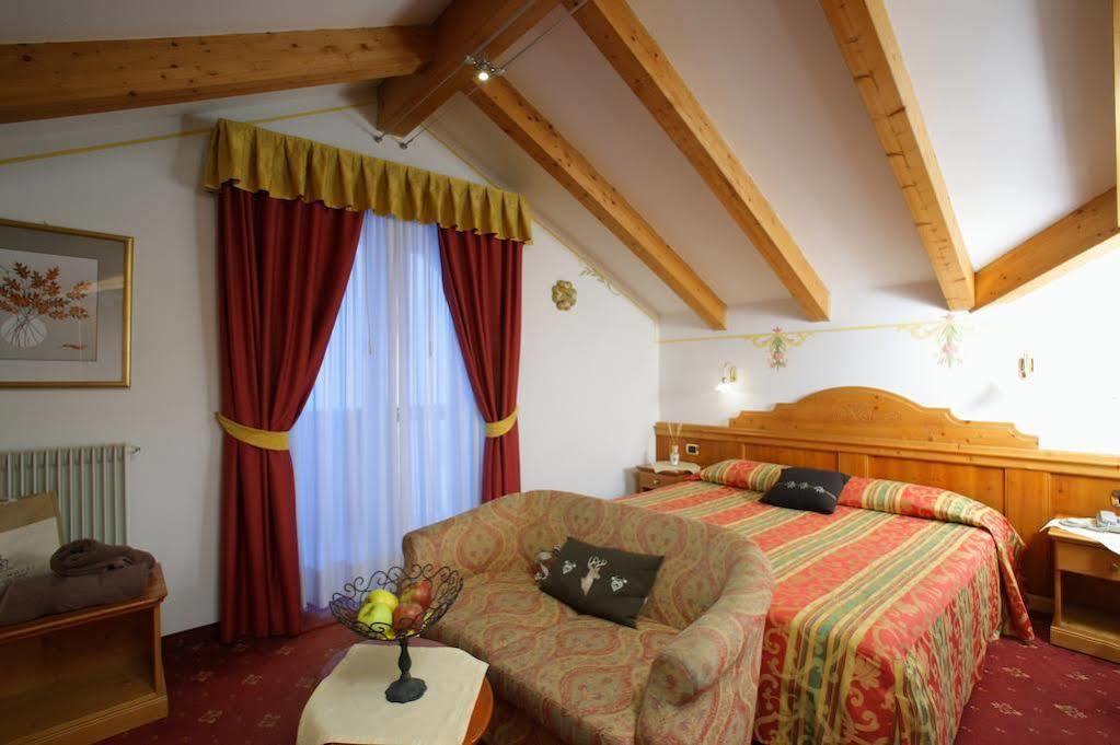 Alexander Alpine Wellness Dolomites Hotel Molveno